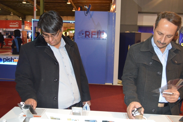 علیرضا پویافر:گزارش اختصاصی یازدهمین نمایشگاه فناوری اطلاعات استان یزد: گفتگوهای کامیتکسی(7)