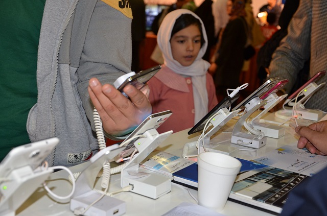 علیرضا پویافر :گزارش اختصاصی دهمین نمایشگاه کامپیوتر و موبایل : کودکان و نوجوانان کامیتکسی