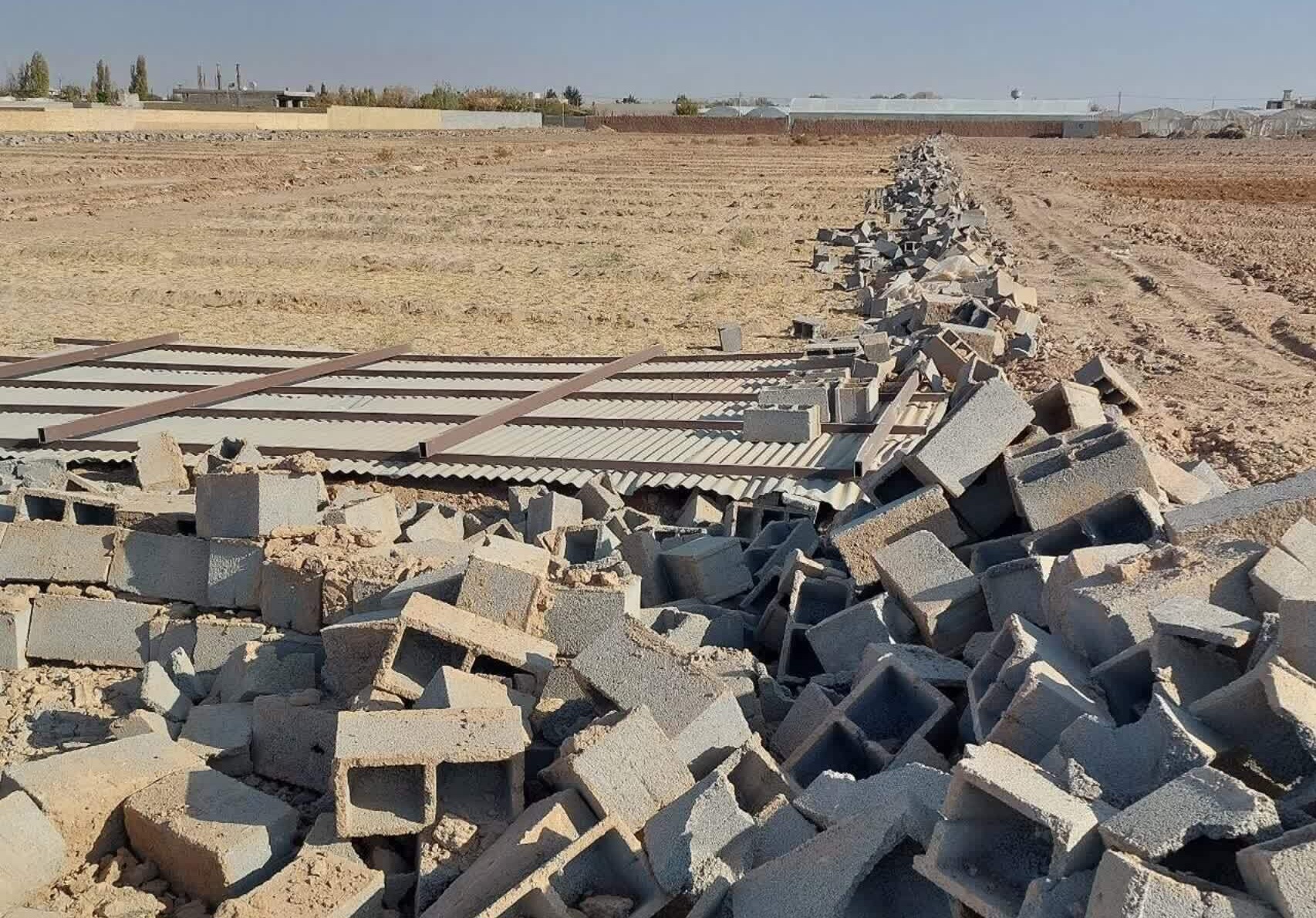 رفع تصرف بیش از یک هکتار از اراضی در یزد